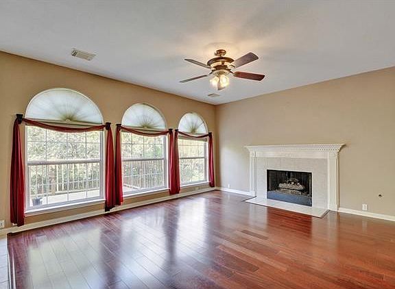 4th image of 10716 Bay Laurel Trl