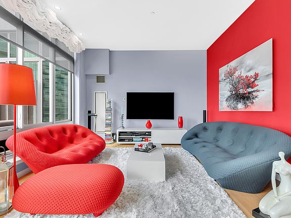 5th image of 4630 Center Blvd #Penthouse 2