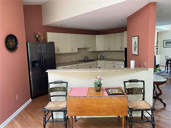 5th image of 129 Oceanwoods Dr