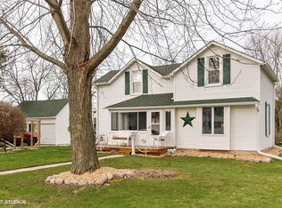 275 West St, Juneau, WI 53039