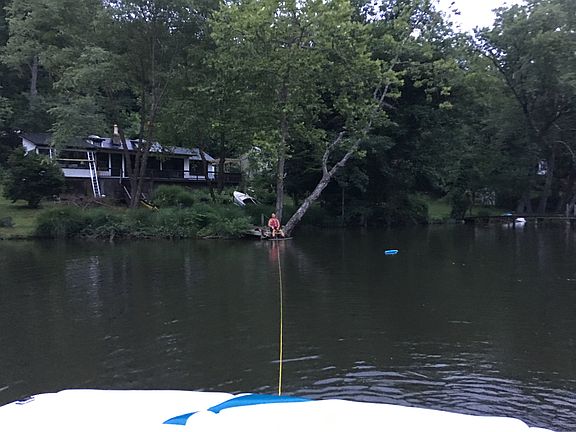 4th image of 803 Burgess Rd