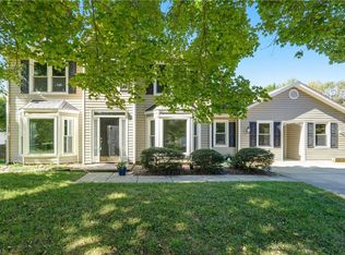 6806 Renwick Ct, Greensboro, NC 27410