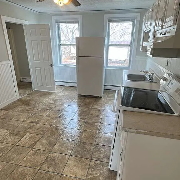 25 Prospect Hill Ave #2L — Photo 2