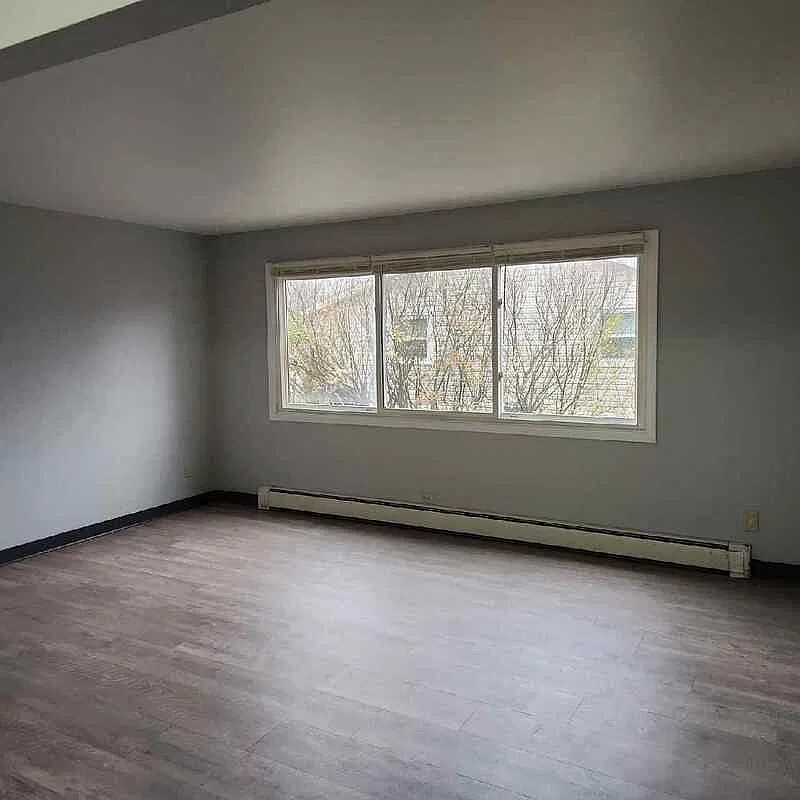 2 bed, 1.0 bath, $999 — Photo 4
