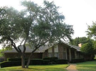 2807 S Surrey Dr, Carrollton, TX 75006