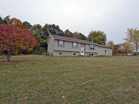 2nd image of 12700 Henderson Ln