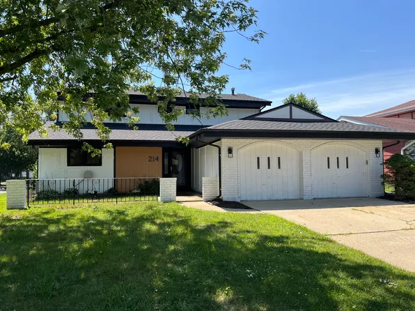214 Cambridge Ln, Bloomingdale, IL 60108