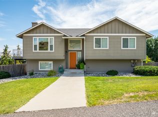 2087 Champion Ln, Wenatchee, WA 98801
