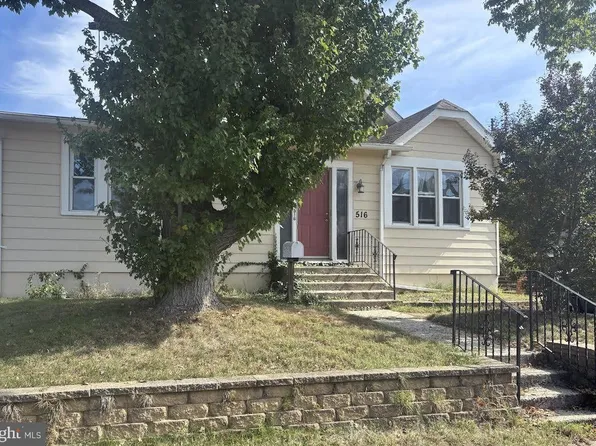 516 Huntington Ave, Glendora, NJ 08029