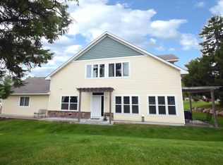 7002 15th St N, Oakdale, MN 55128