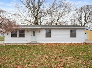 806 E Hall St, Greentown, IN