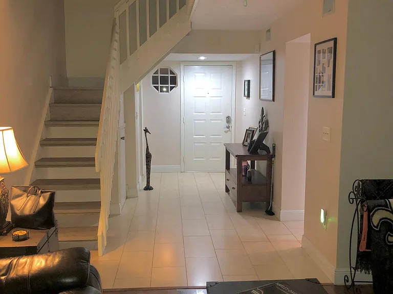 612 N University Dr — Photo 11