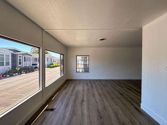 3rd image of 1085 Tasman Dr Space 42