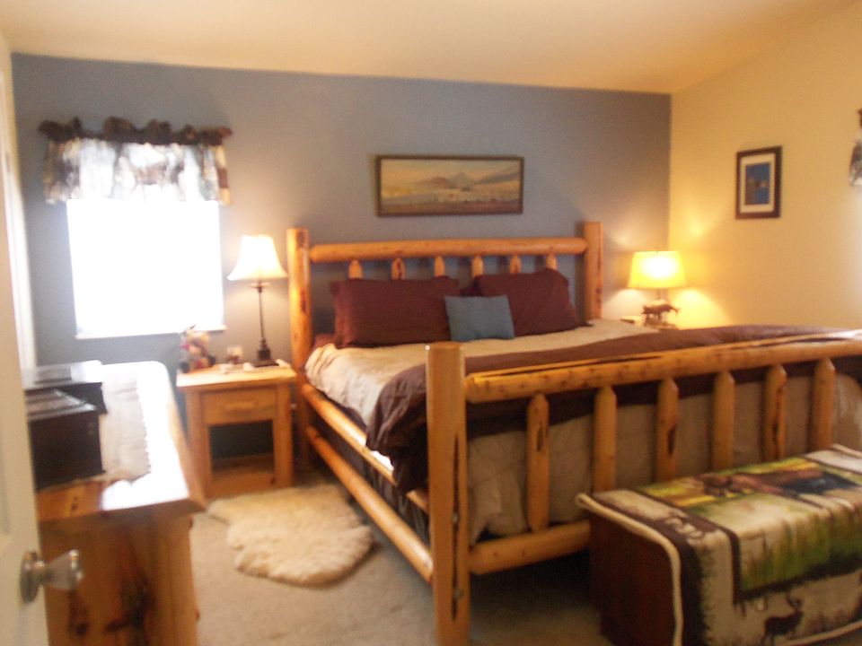 2nd image of 687 Pinewood Ln