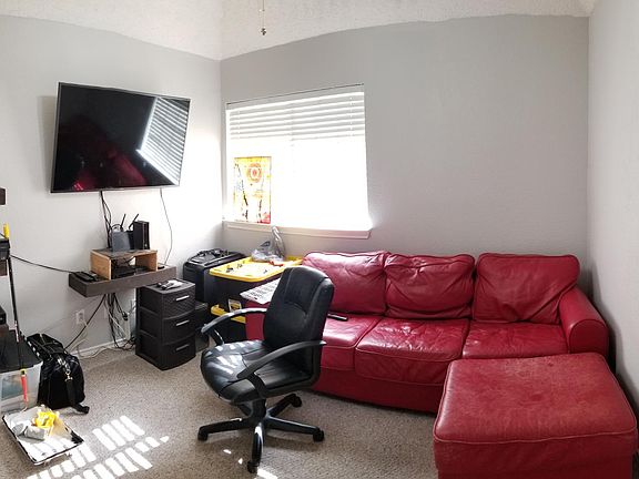 5th image of 1714 Shady Creek Dr