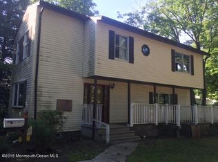 33 Laurelhurst Dr, Keyport, NJ 07735