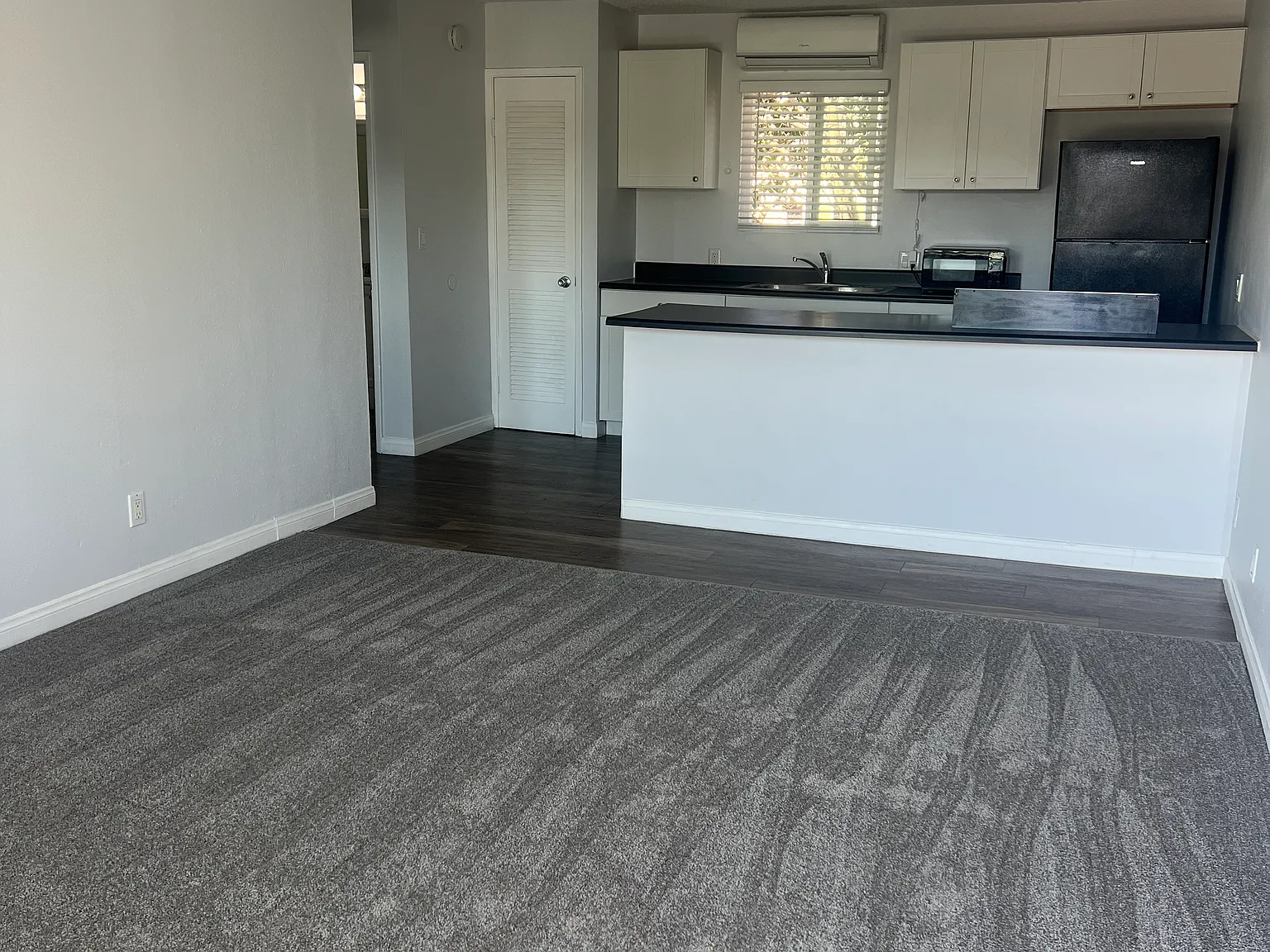 1 bed, 550 sqft, $2,100 — Photo 2