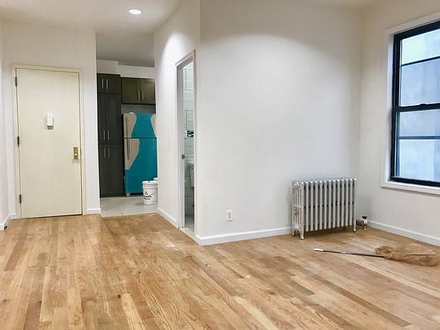 1st image of 2821 37th St APT 3R