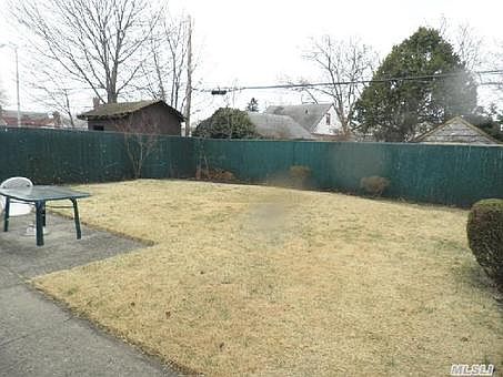 3rd image of 22344 Murdock Ave