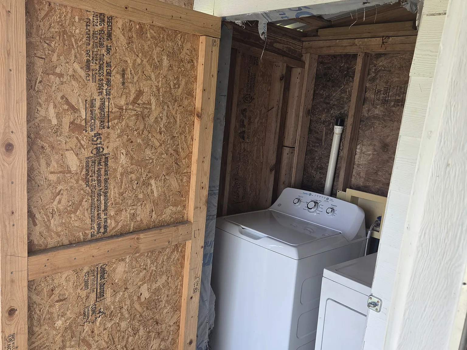 2 bed, 1000 sqft, $1,100 — Photo 4