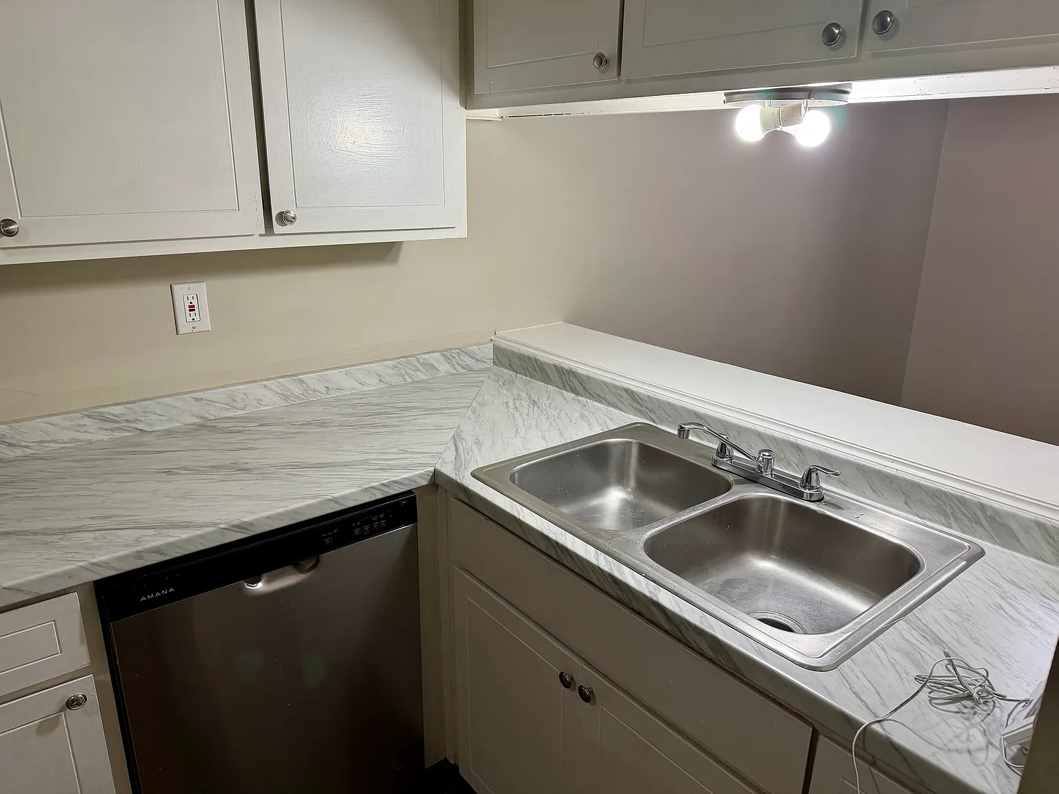 2 bed, 1200 sqft, $1,400 — Photo 3