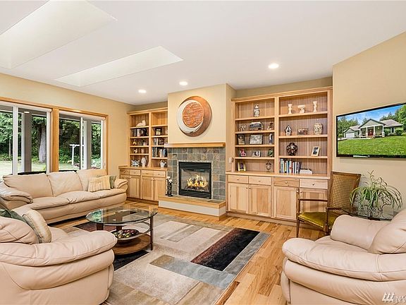 5th image of 18971 Keith Hill Ave NW