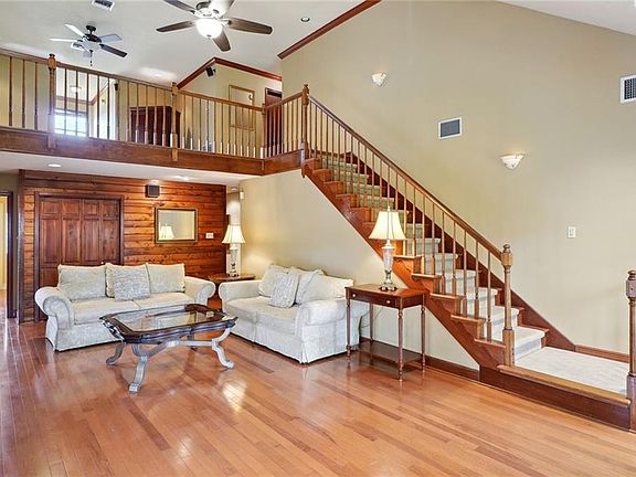 4th image of 1713 Lake Salvador Dr
