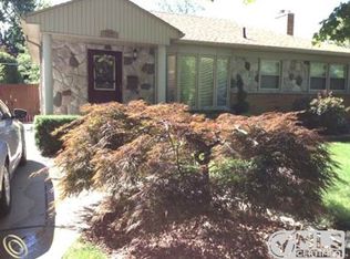 22630 Chapoton St, Saint Clair Shores, MI 48080
