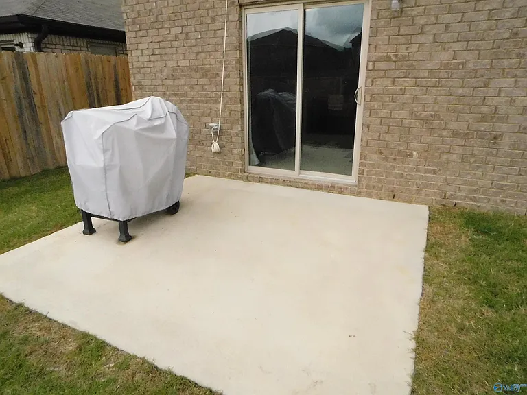 136 Winstead Cir — Photo 33