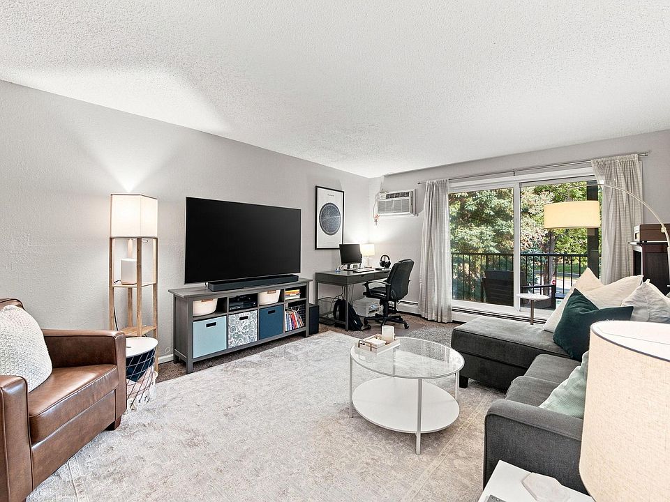 1st image of 3155 Coachman Rd APT 381