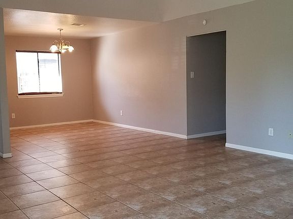5th image of 34 Campeche Cir