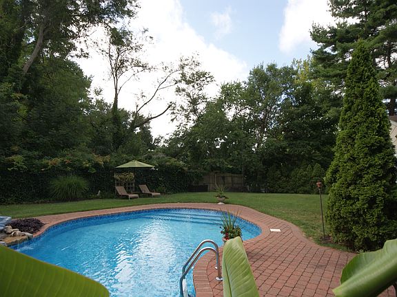 5th image of 37 Hastings Dr