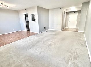 5501 Seminary Rd APT 913S, Falls Church, VA 22041