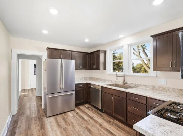 527 Arlington Ave E, Saint Paul, MN 55130