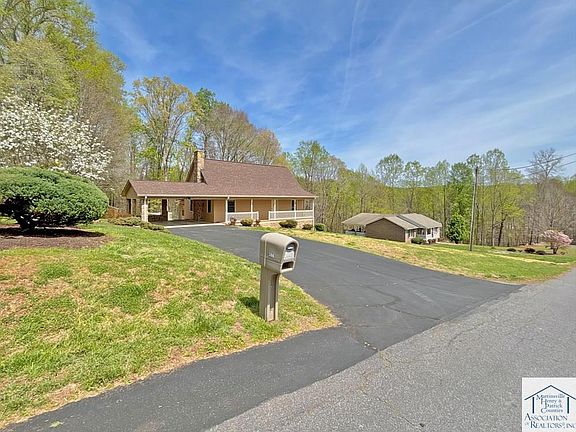 2nd image of 386 Marhill Dr