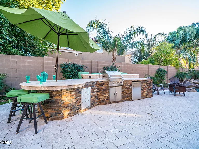 2681 E Hampton Ln — Photo 73