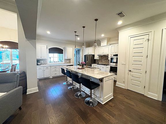 4th image of 3747 Gray Willow Dr