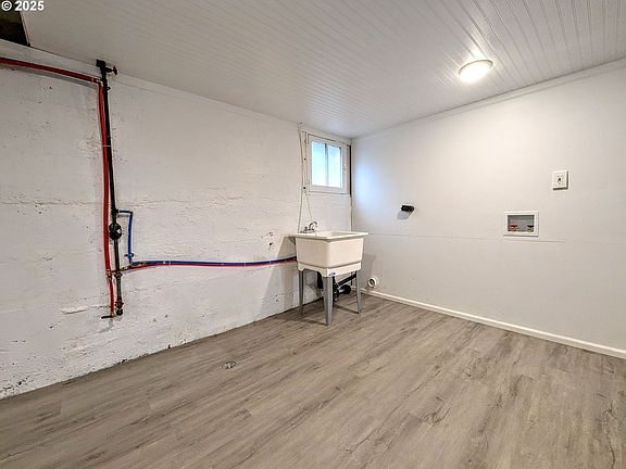 3rd image of 308 Adams Ave