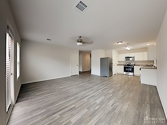 2nd image of 15688 Del Norte Dr
