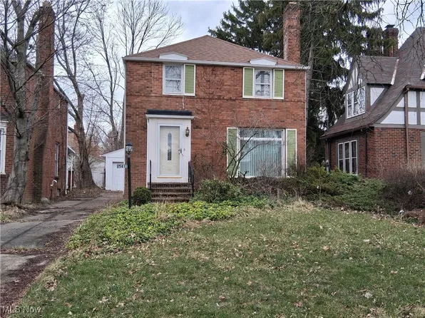 15611 Eldamere Ave, Cleveland, OH 44128