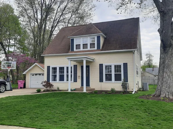 202 E Electric Ct, Sturgis, MI 49091