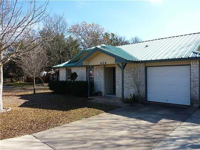 1st image of 606 Osage Dr