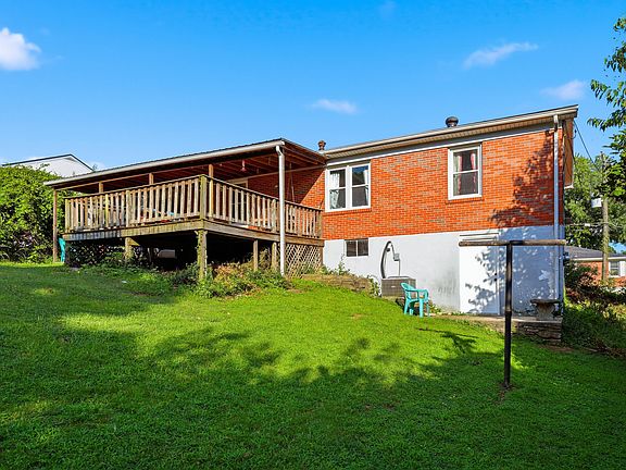 5th image of 216 Rancho Dr