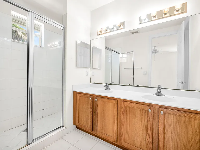 810 Marina Del Ray #6 — Photo 20