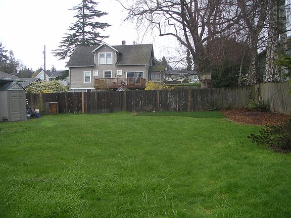 12000+ sf lot with room for expansion or ???