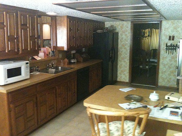 1st image of 902 S Greenstone Ln