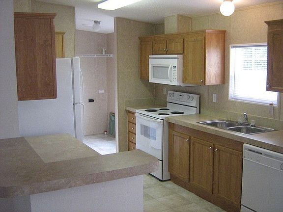 2nd image of 119 Country Ln