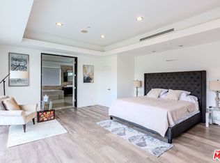 12148 Travis St, Los Angeles, CA 90049