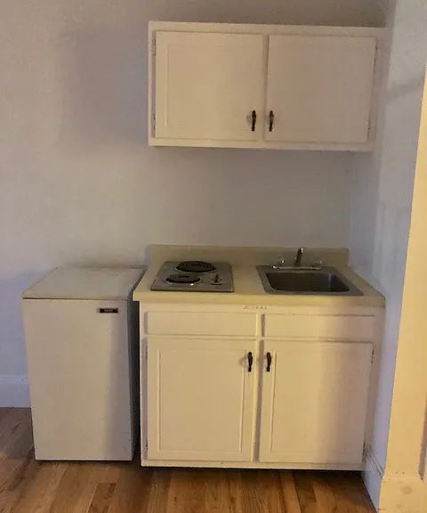 854 Beacon St #5 — Photo 4