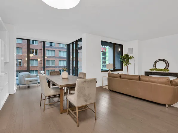 9 Avenue At Port Imperial image 14 of 50